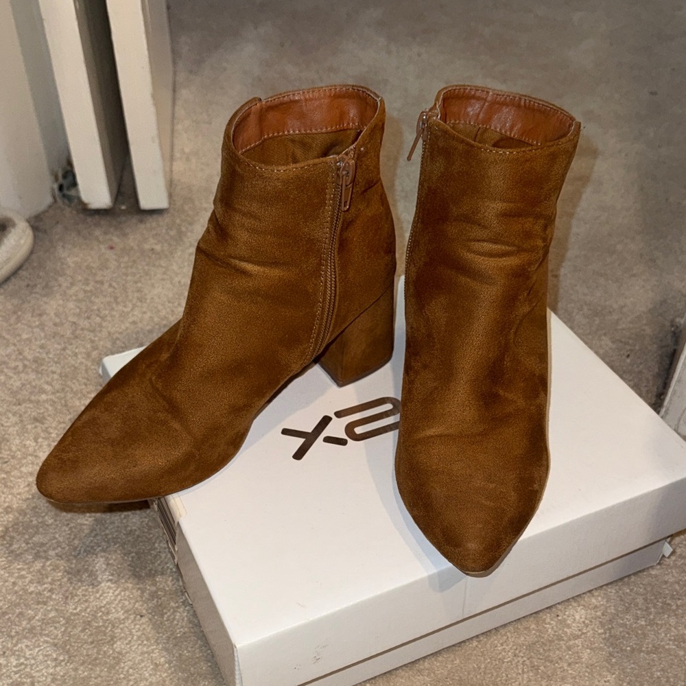 Forever 21 Tan Suede Ankle Booties